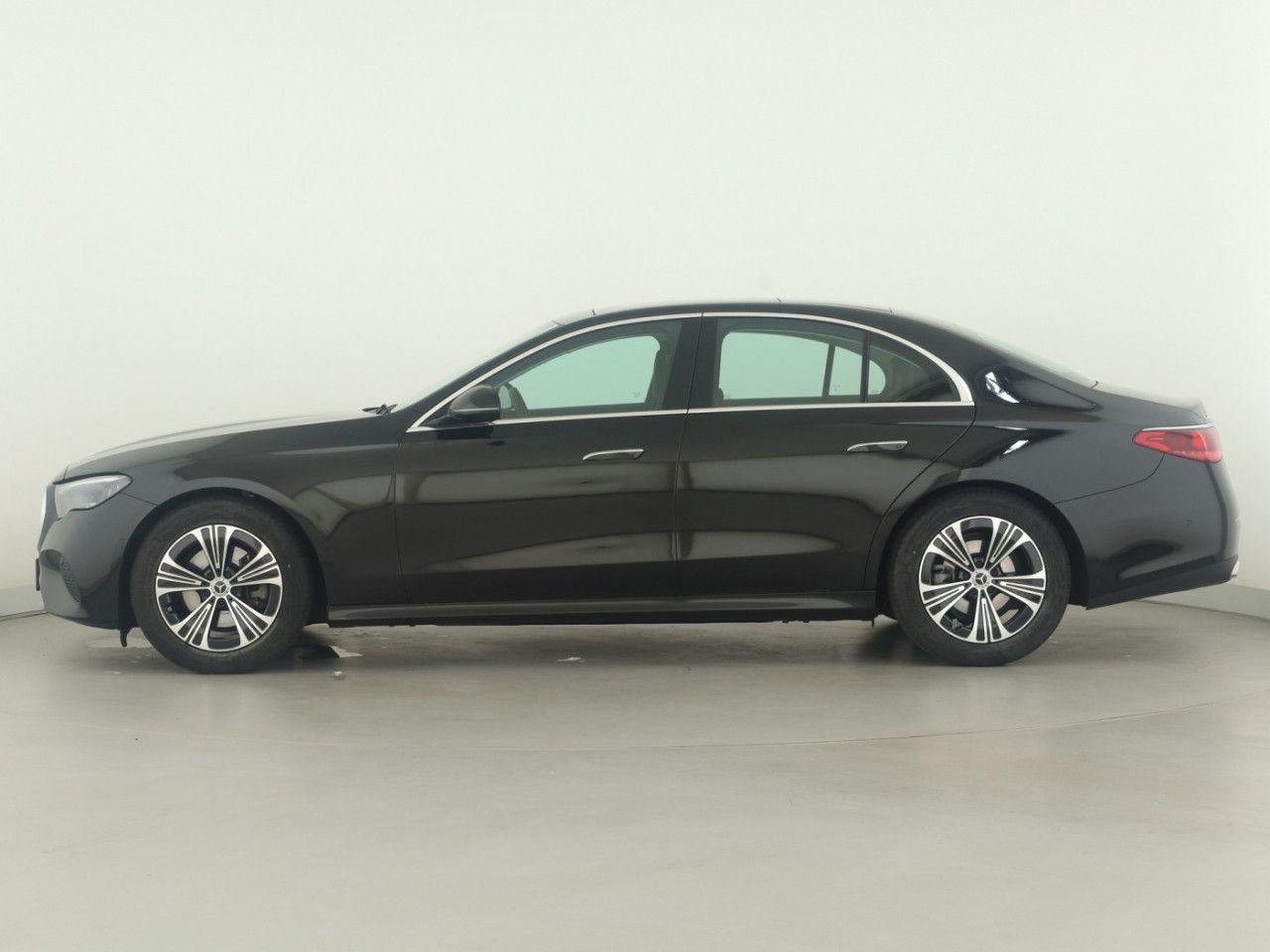 Mercedes-Benz E-Klasse – Bild 7
