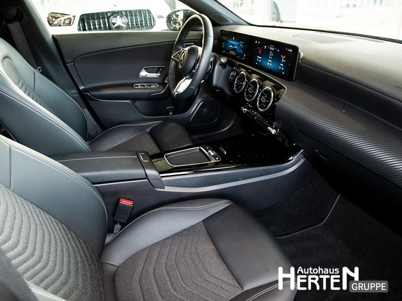 Mercedes-Benz CLA – Bild 3