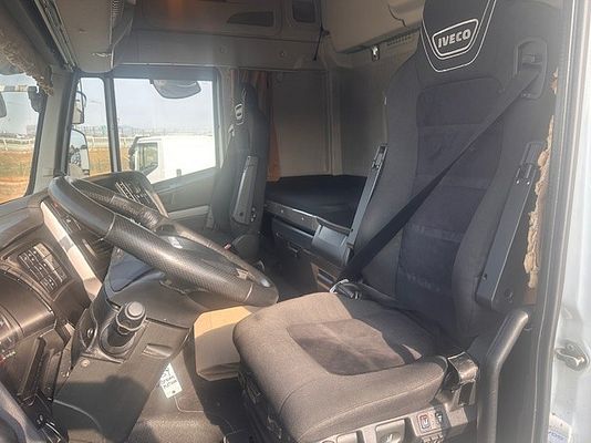 Vehicle image 18 / 20