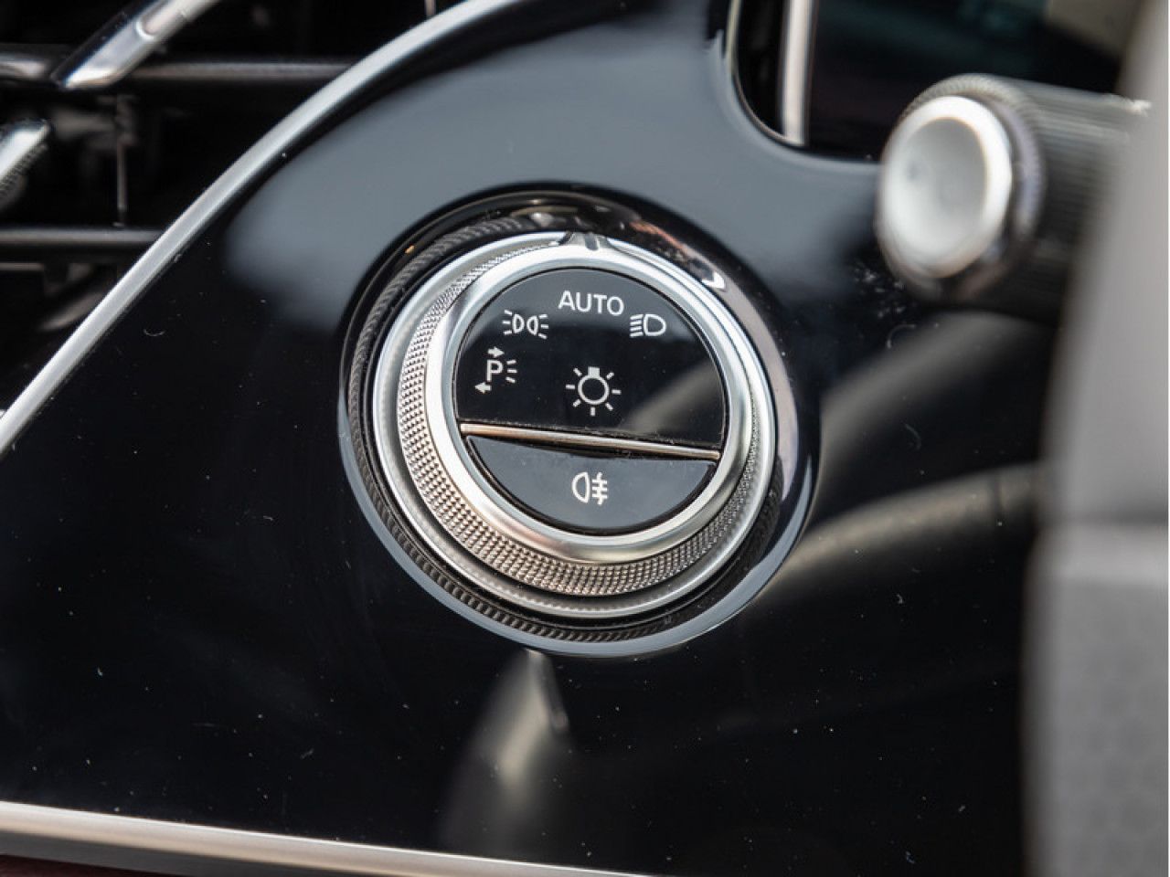 Mercedes-Benz E-Klasse – Bild 23