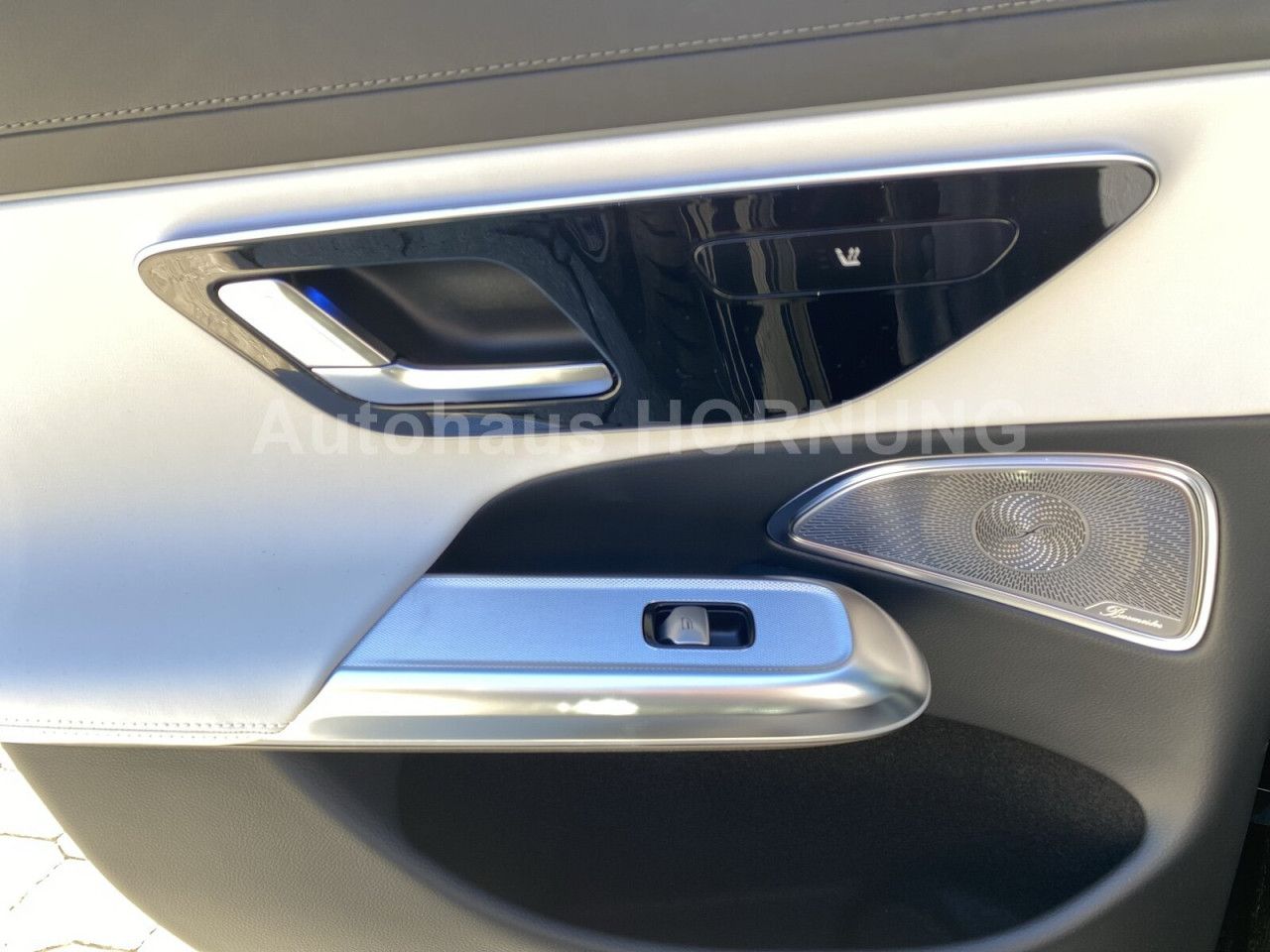 Mercedes-Benz E-Klasse – Bild 11