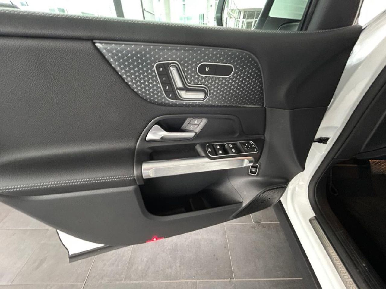 Fahrzeugbild 7 / 19