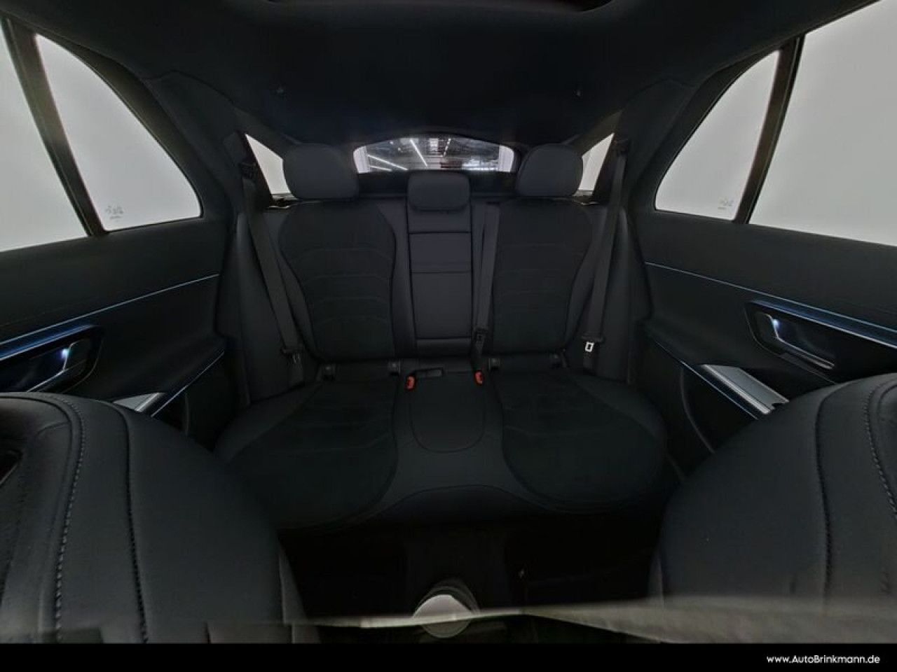 Mercedes-Benz E-Klasse – Bild 8