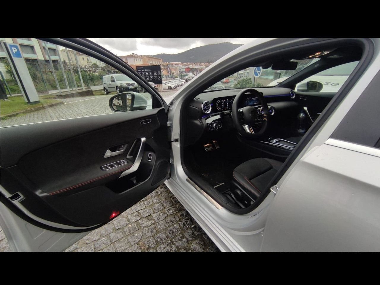 Imagem do ve&iacute;culo 6 / 6