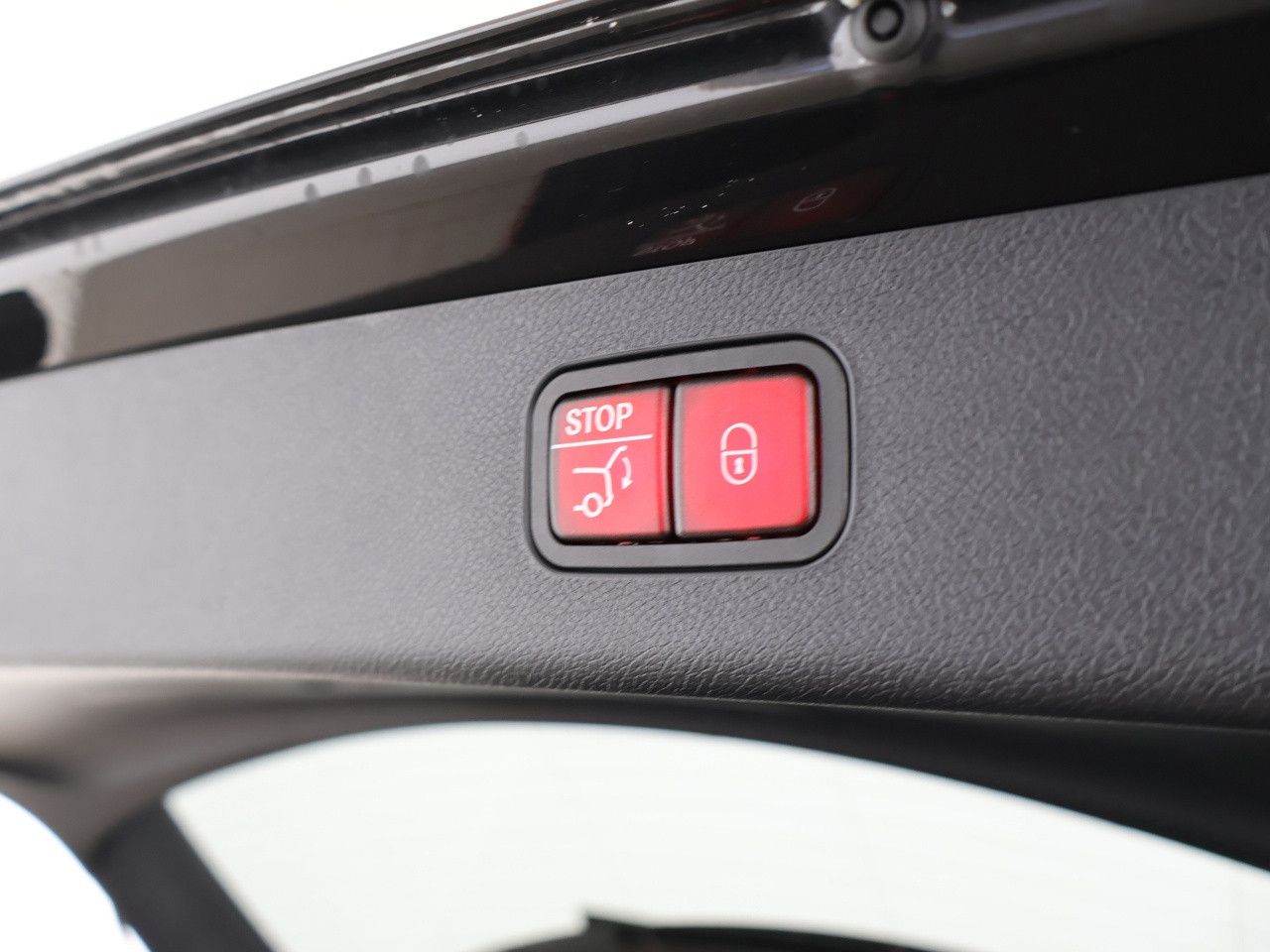 Mercedes-Benz E-Klasse – Bild 19