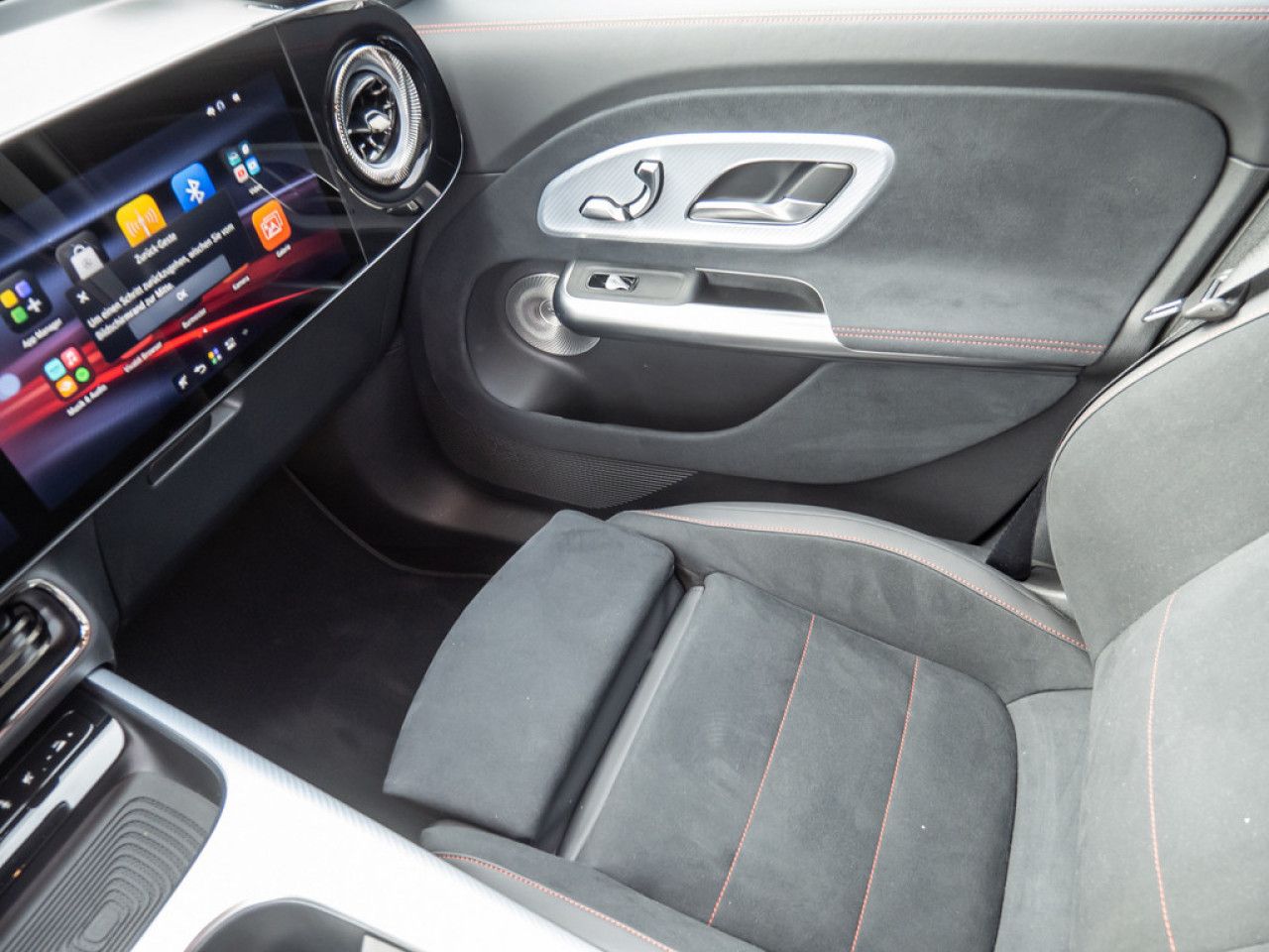 Mercedes-Benz GLB – Bild 14