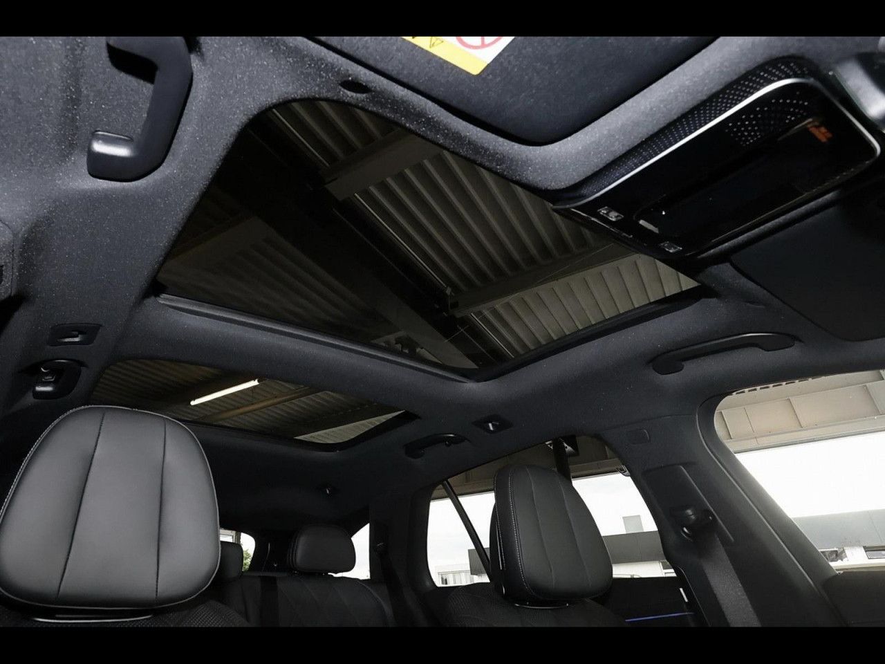 Mercedes-Benz E-Klasse – Bild 7