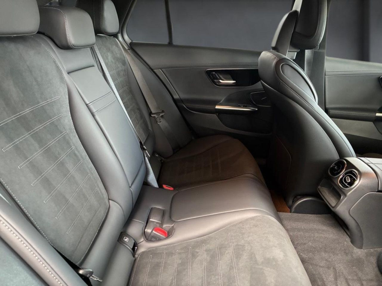 Mercedes-Benz C-Klasse – Bild 13