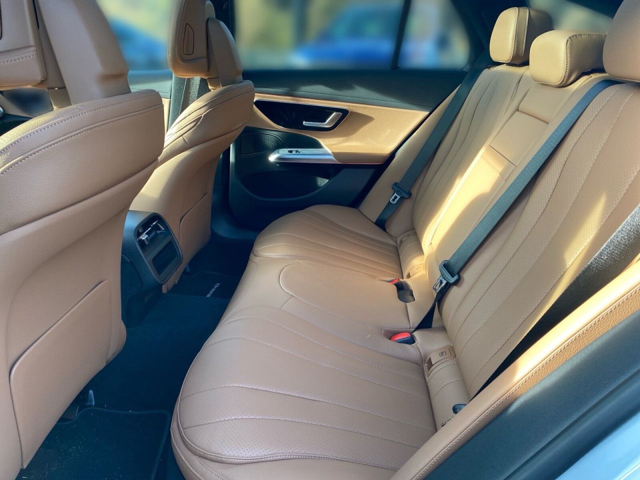 Mercedes-Benz E-Klasse – Bild 11