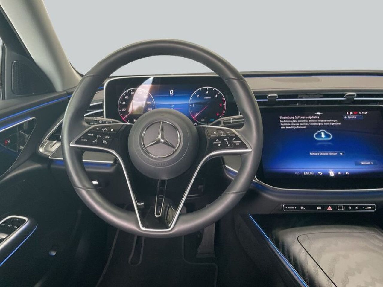 Mercedes-Benz E-Klasse – Bild 16