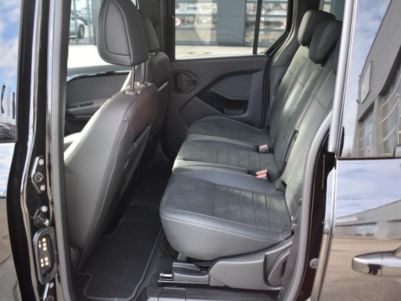 Fahrzeugbild 10 / 12