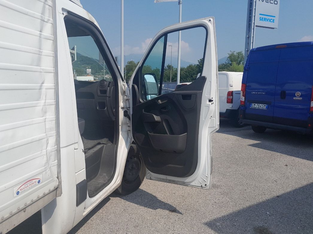 Nissan | NISSAN NV400