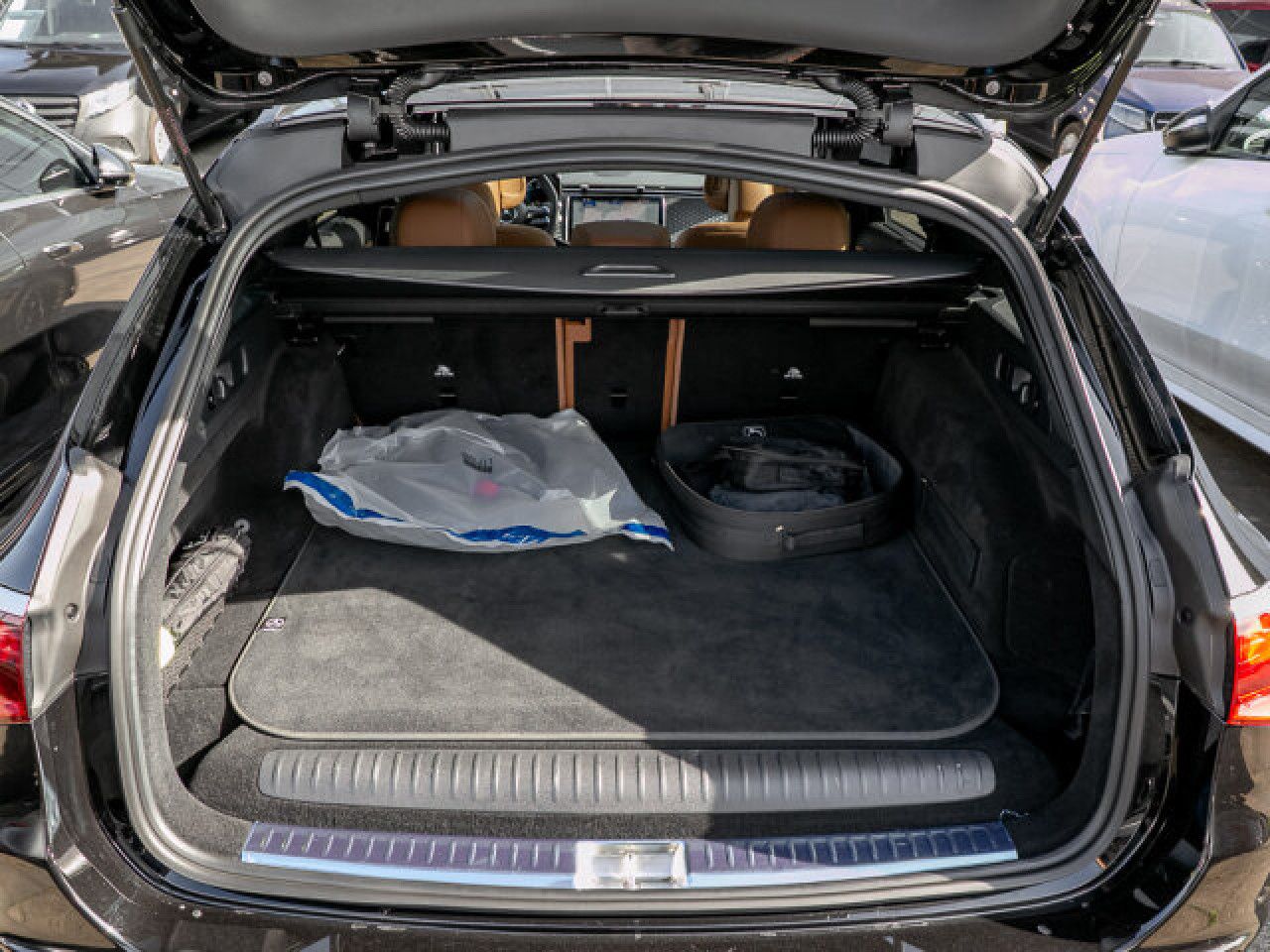 Mercedes-Benz E-Klasse – Bild 10