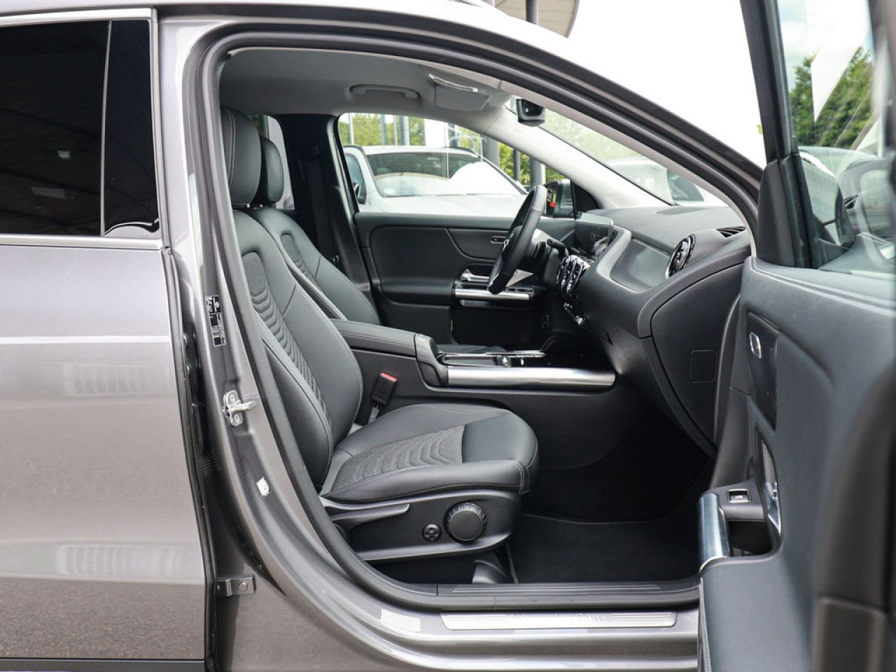 Mercedes-Benz GLA – Bild 2