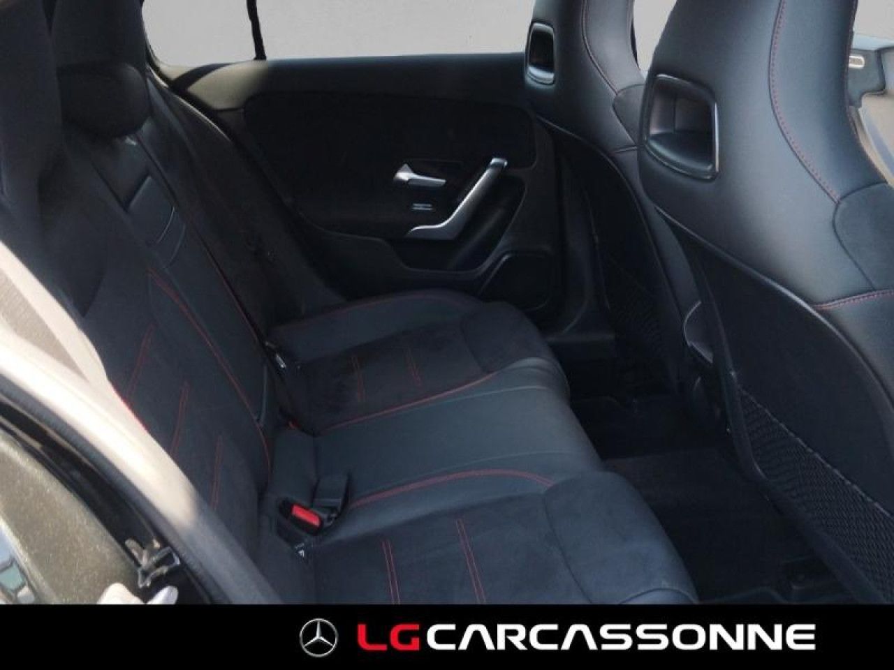 Photo du v&eacute;hicule 11 / 18