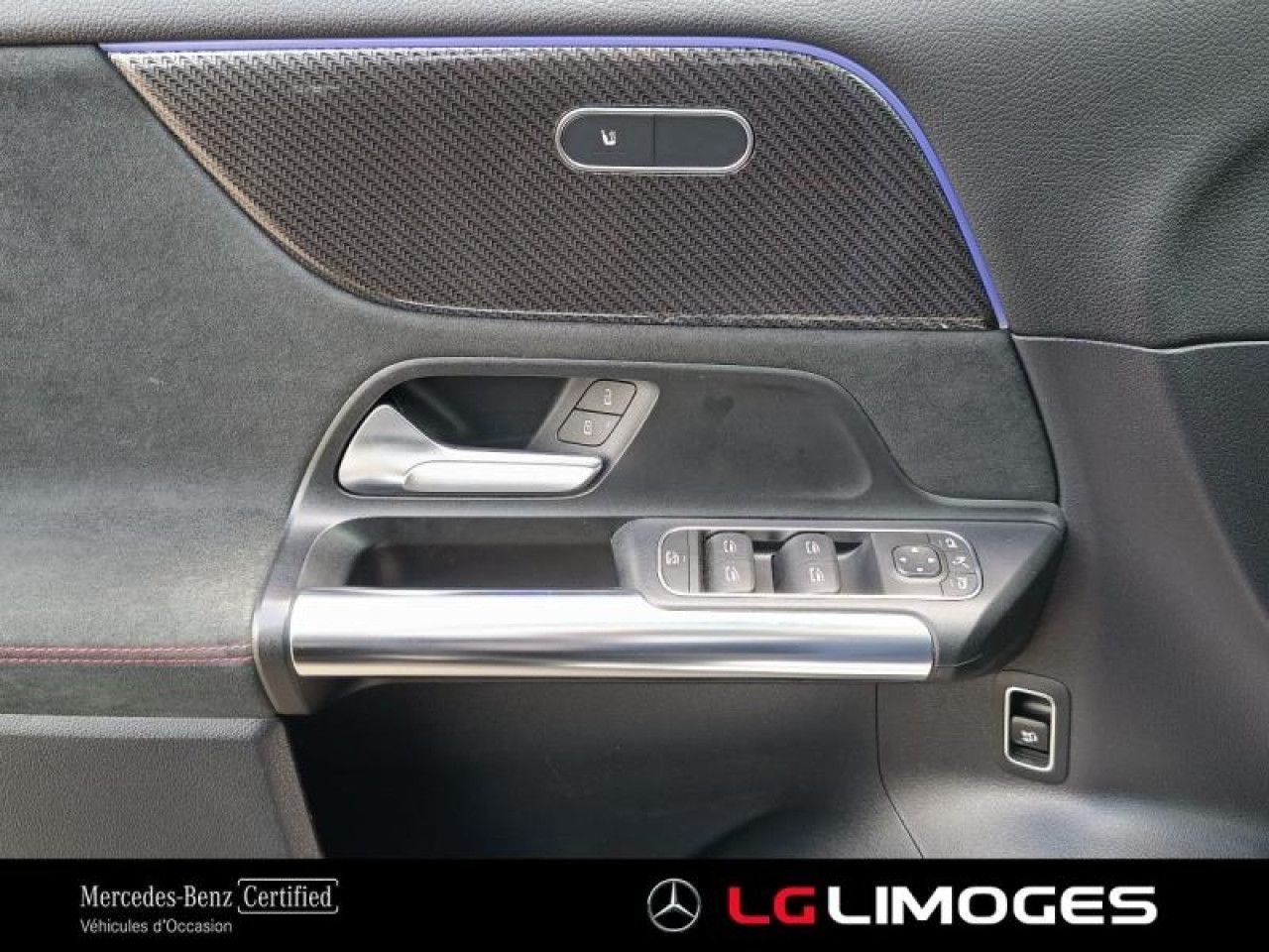 Photo du v&eacute;hicule 16 / 18