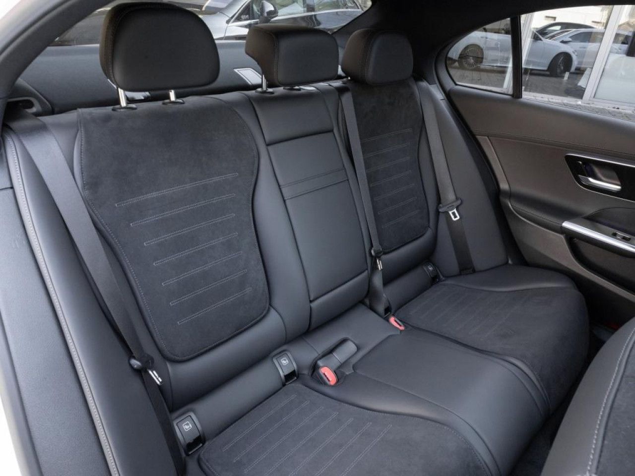 Mercedes-Benz C-Klasse – Bild 4