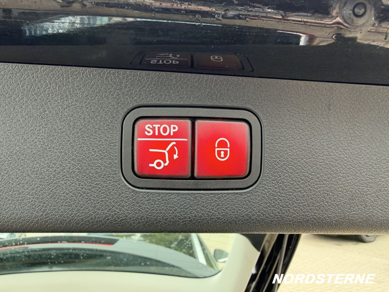 Mercedes-Benz E-Klasse – Bild 8