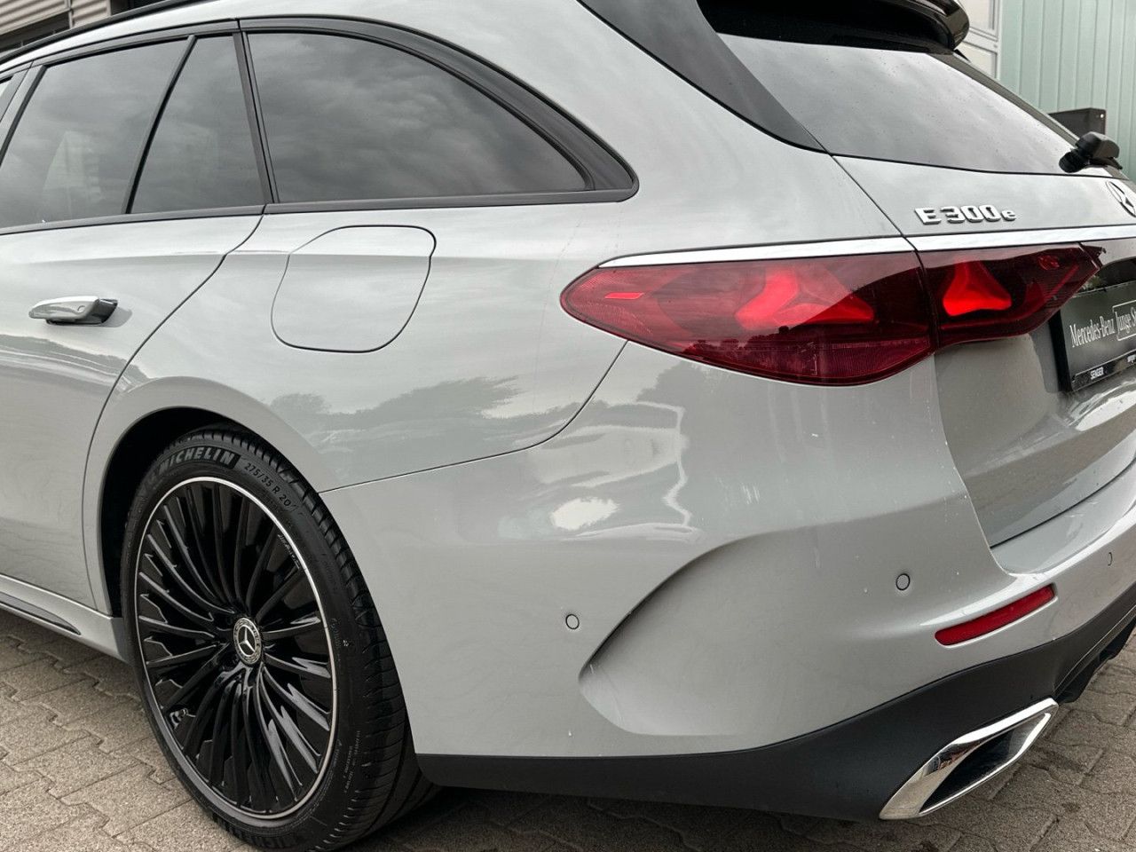 Mercedes-Benz E-Klasse – Bild 19
