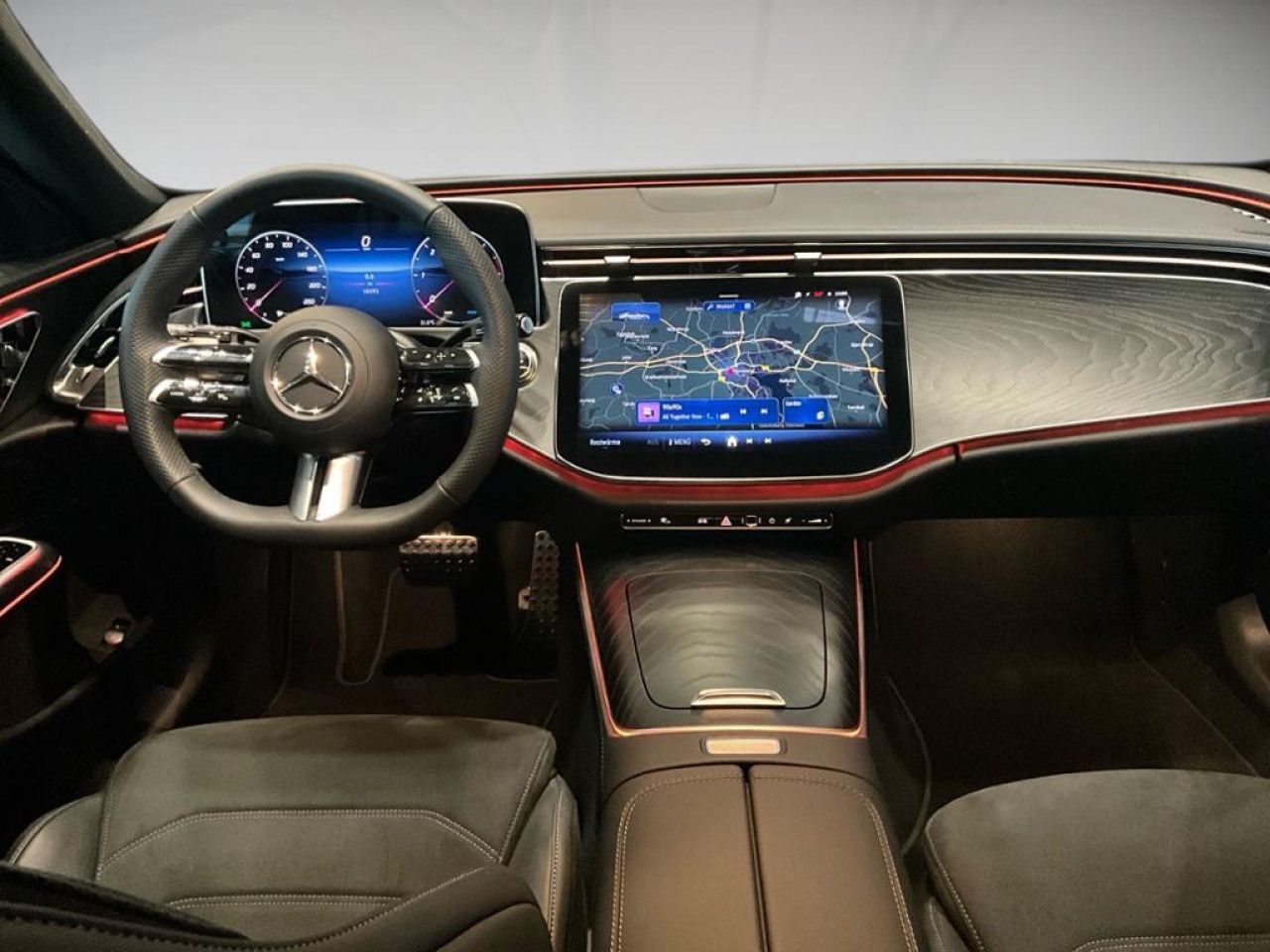 Mercedes-Benz E-Klasse – Bild 12