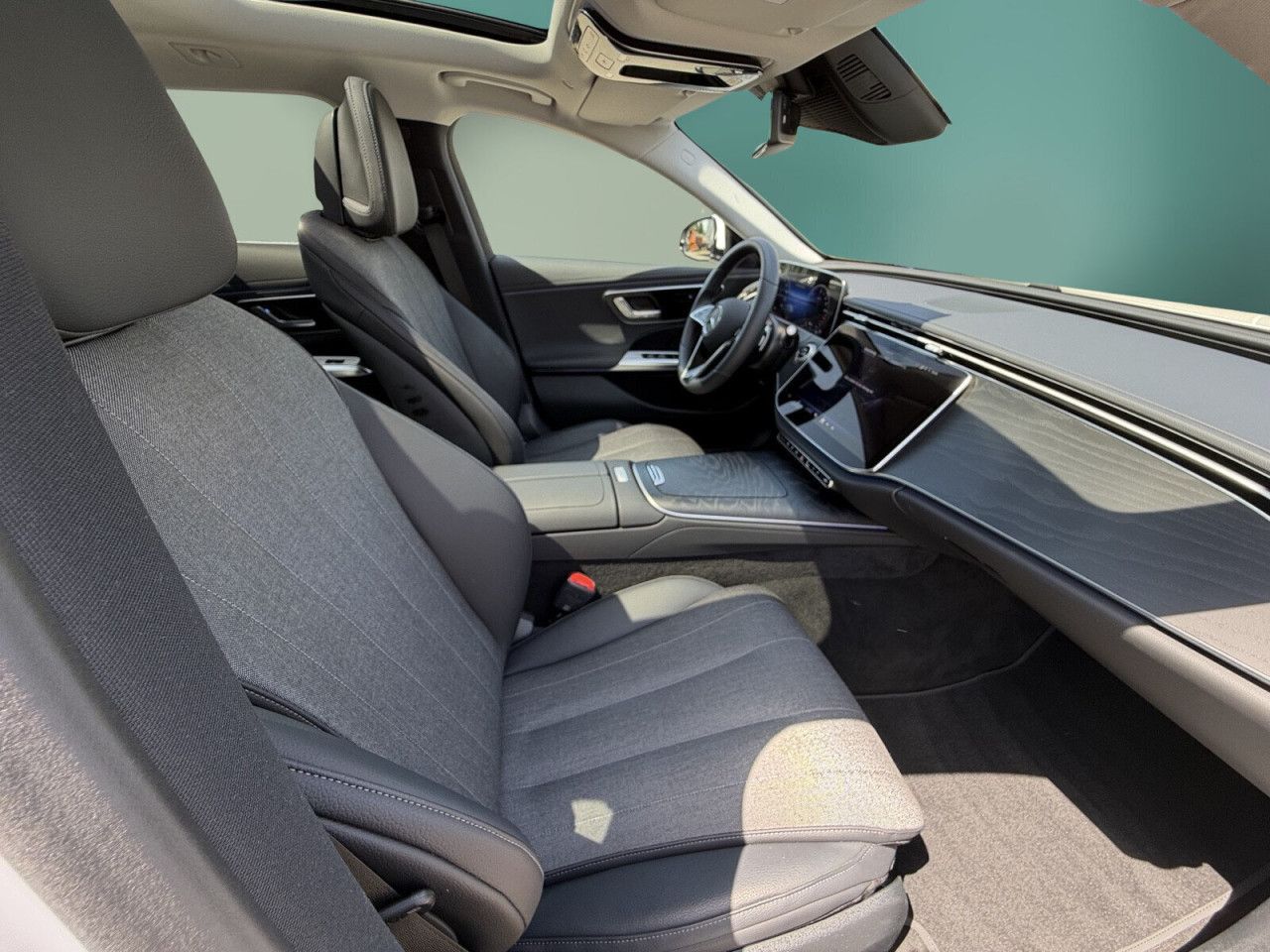 Mercedes-Benz E-Klasse – Bild 15