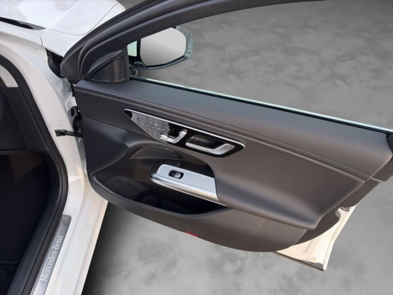 Mercedes-Benz E-Klasse – Bild 17