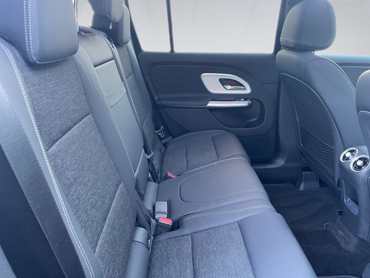 Mercedes-Benz GLB – Bild 12