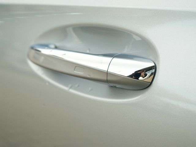 Last viewed vehicle image 3