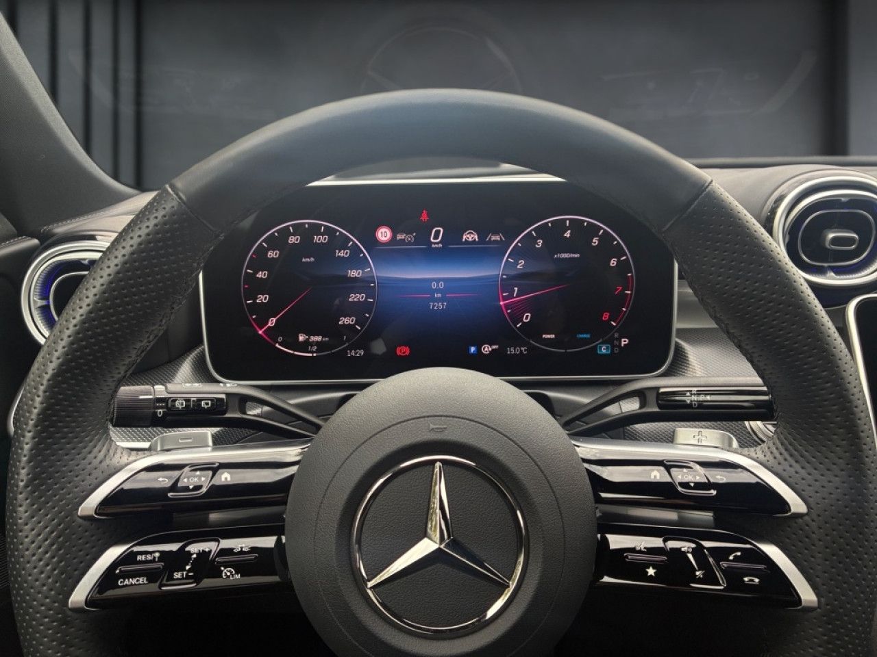 Mercedes-Benz C-Klasse – Bild 8
