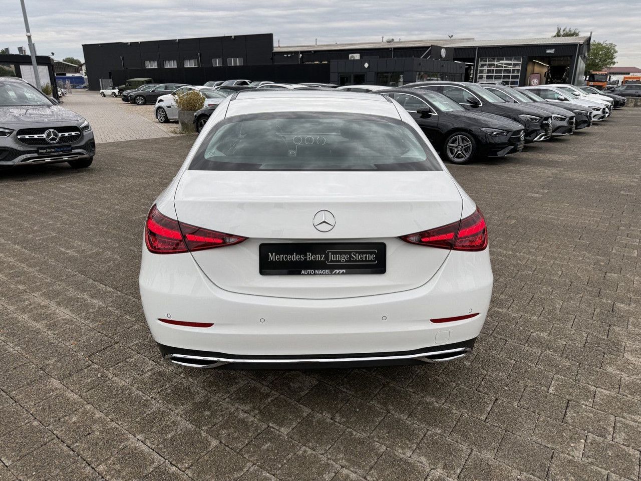 Mercedes-Benz C-Klasse – Bild 8