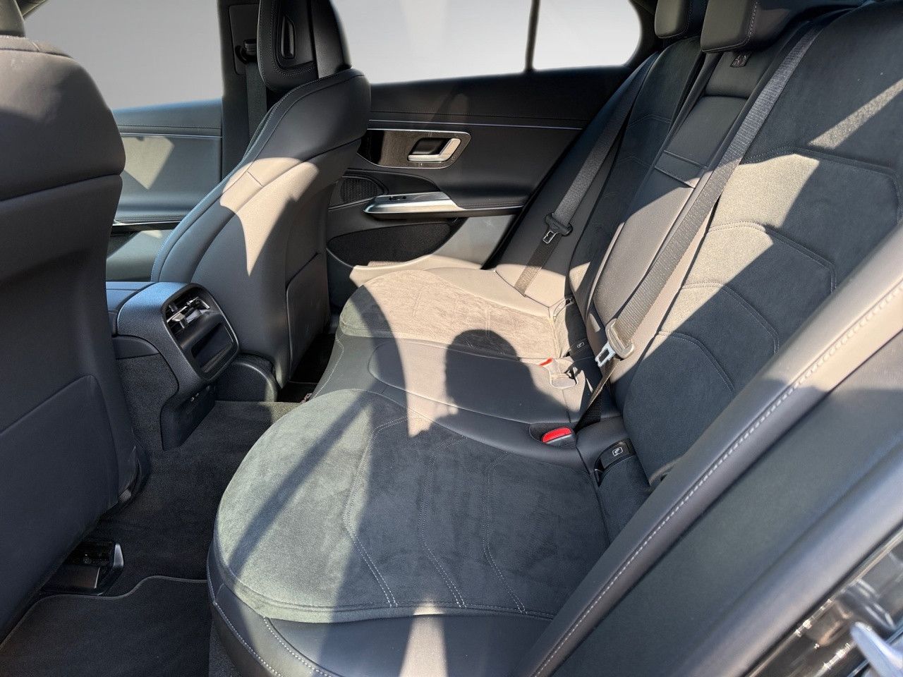 Mercedes-Benz E-Klasse – Bild 16