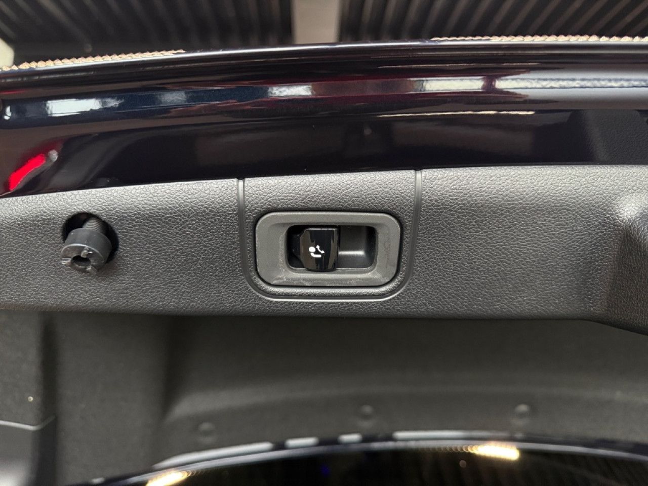 Mercedes-Benz E-Klasse – Bild 9
